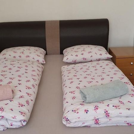 Hostel T&M Zeniça Dış mekan fotoğraf